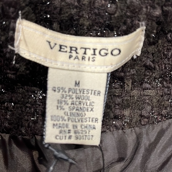 Black coat - Picture 4 of 5